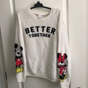 Disney Fuzz Long-sleeve Medium Mickey & Minnie